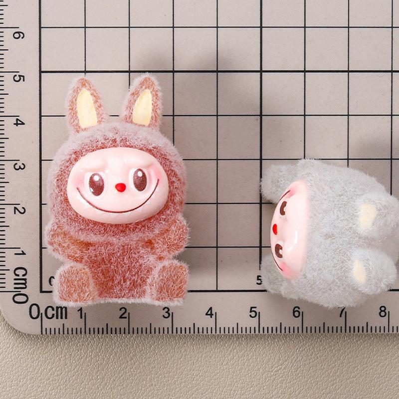2ks Mini Svítící Flocking Labubu Figurky Mini Panenka Pryskyřičné Řemesla DIY Ozdoba Dětské Ložnice Domácí Stolní Dekorace Doplňky