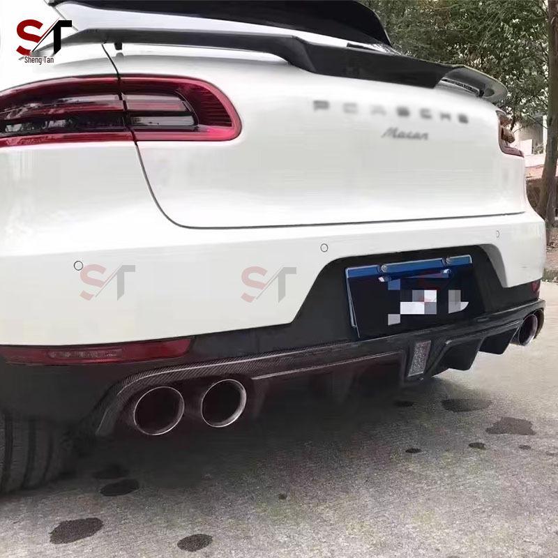 Porsche Macan Carbon Fiber Rear Lip Diffuser with Navigation Lights
