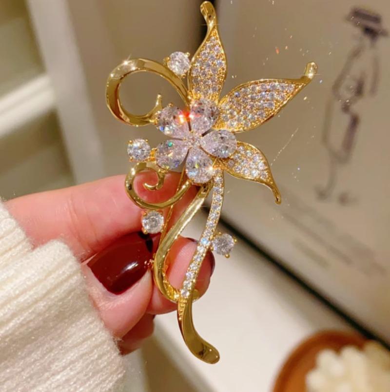 1Pc Retro Exquisite Bauhinia Flower Brooch Elegant Romantic Pin Charm Trendy Jewelry Accessories Party Birthday Festival Gift