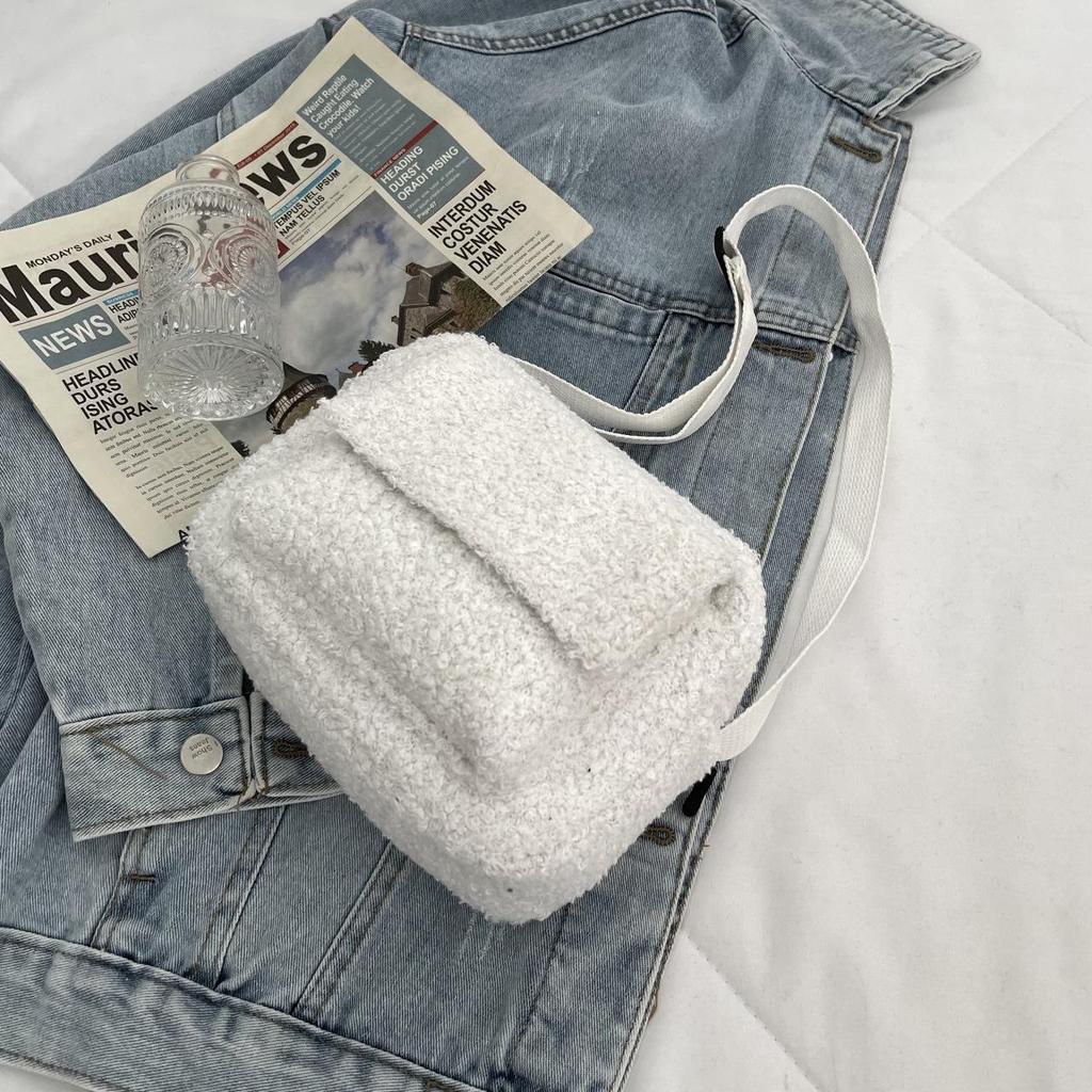 Trendige flauschige Damen-Einzelschultertasche - Herbst/Winter 2025 Kollektion