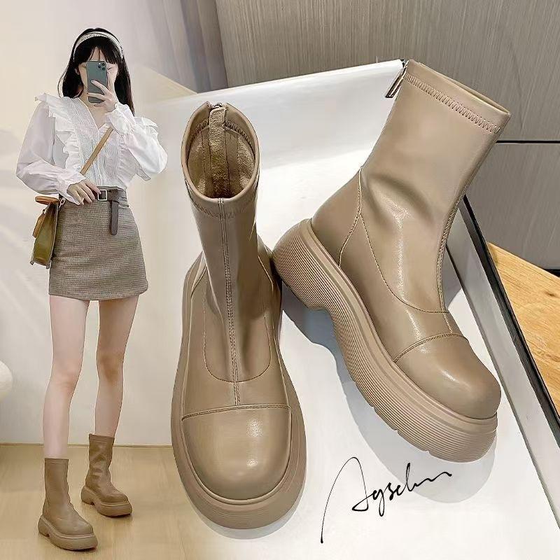 Explosive comfortable and fresh, standing for a long time is not tiring, women's boots niche design sense elegant round-head Martin boots