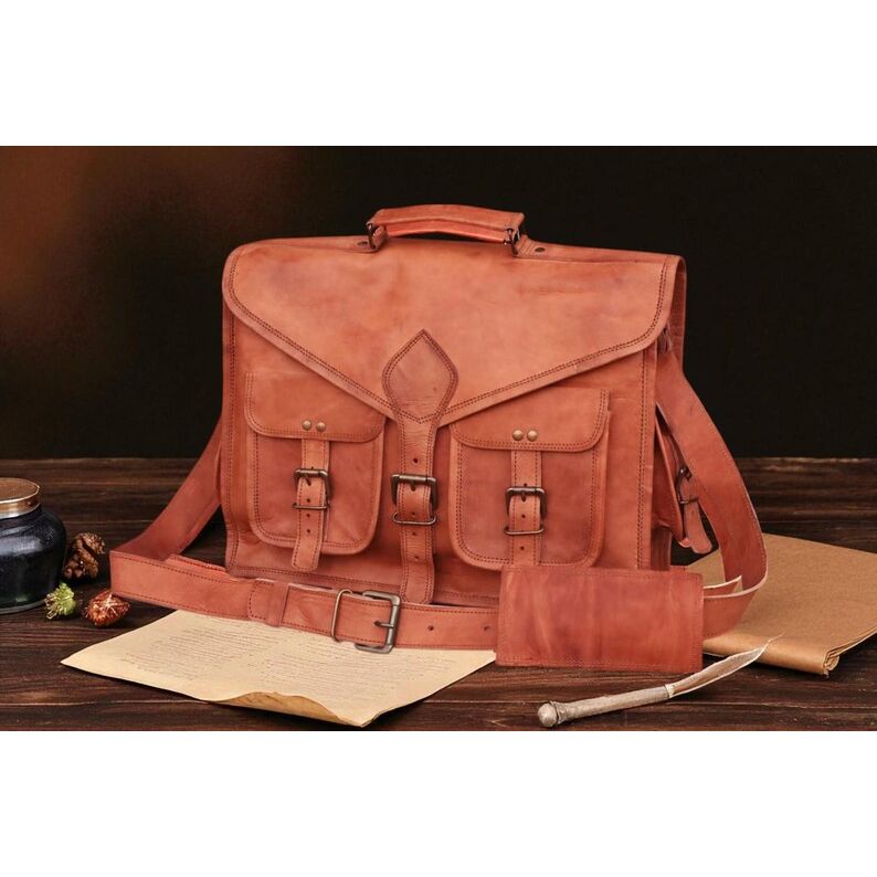 

Сумка-мессенджер ручной работы из козьей кожи высшего качества | Портфель для ноутбука для работы, путешествий и повседневного использования | Подарок для него или для нее 16 x 12 x 5 in