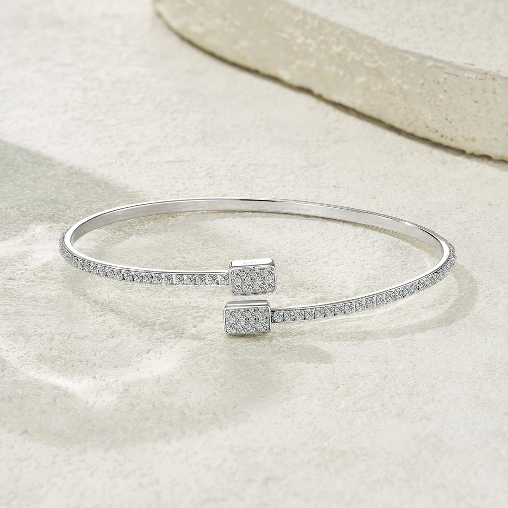 Glänzendes S925 Silber Rundes Moissanit Doppelrechteck Ganzflächig Pavé Schlank Offener Armreif GRA Zertifiziert Eleganter Damen Stapelbarer Armreif