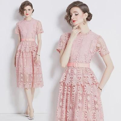 2024 Elegantes, schmales Midikleid aus Spitze