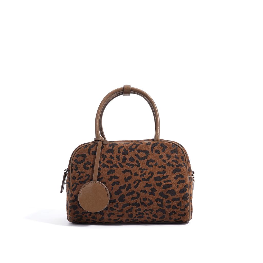 Niche Handbag Women's Bag New Commuter Bag Large Capacity Portable Messenger Bag