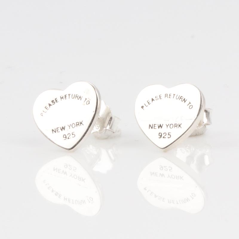 S925 Sterling Silver Korean-Style Heart Stud Earrings for Women - Elegant and Versatile Mini Design