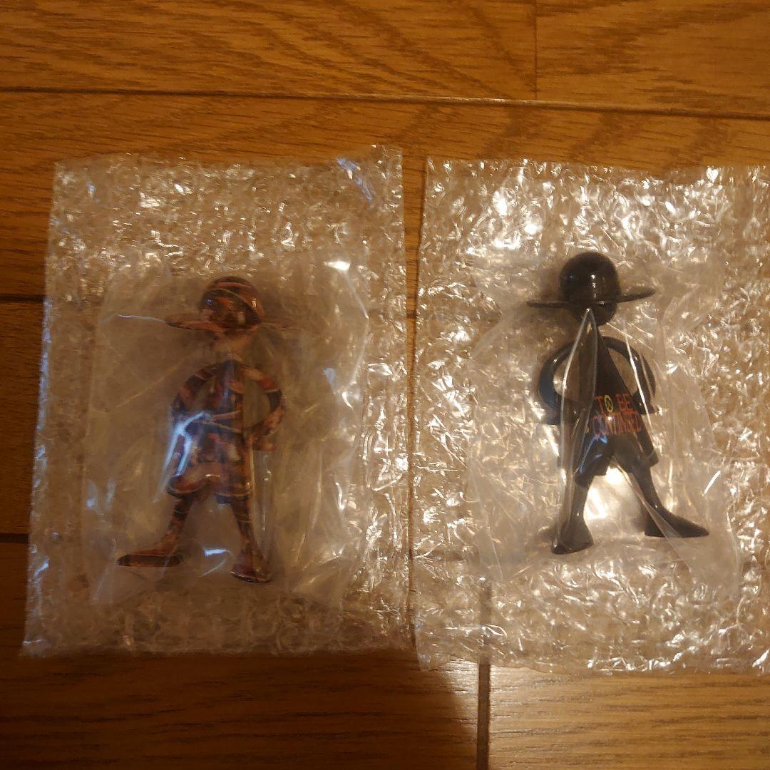 

[USED] One Piece LUFFY s Adventure Memories Vol.1 Luffy s Pirate King 2-Piece Set