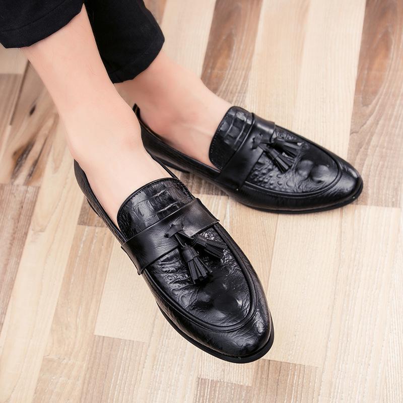 British style retro foot shoes men's shoes European and American youth wedding ceremony groom pointed casual dress small size
