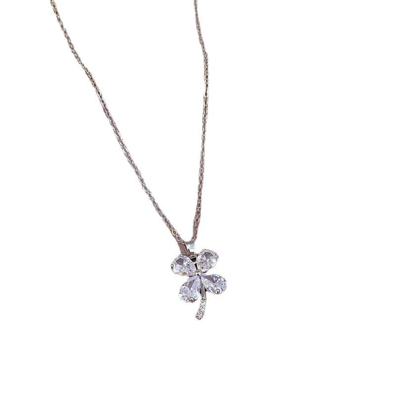 Titanium Steel Light Luxury Micro-Inlaid Real Gold Full Diamond Grass Necklace Women'S New Collarbone Chain Light Luxury Niche Design Sense