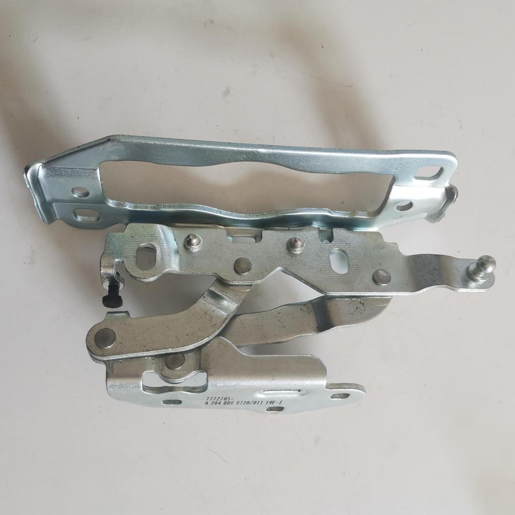 Left & Right Hood Hinges for Mercedes W204/W212 (2048800728)