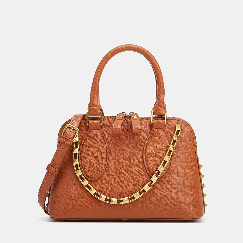 Women's Bag Chain Riveted Shell Handbag Europe and The United States Trend Sweet Cool Leather Women's Bag