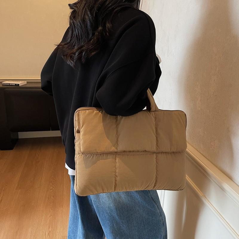 15 Inch Quilted Laptop Case Puffy Laptop Bag with Handle Notebook Bag for Women Men Travel School Work