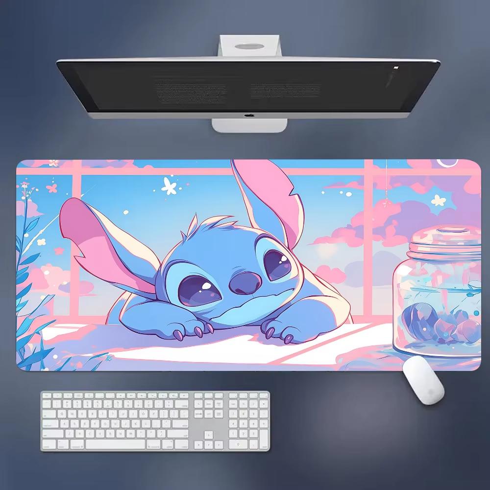 MINISO Nuovo Tappetino per Mouse con Sfondo Carino Kawaii Tappetino per Mouse per Tastiera PC Accessori Gaming per Laptop XXL Lockeage Gomma Antiscivolo Tappetino da Scrivania