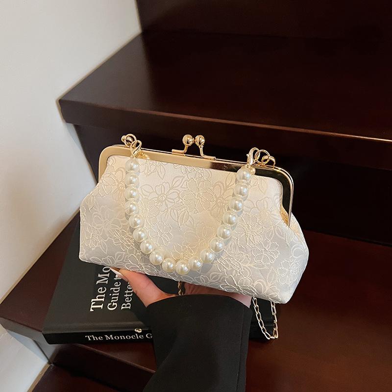 New Chinese Style Pearl Beaded Shell Women's Fashion Versatile Silk Light Luxury Chain Strap Crossbody Bag