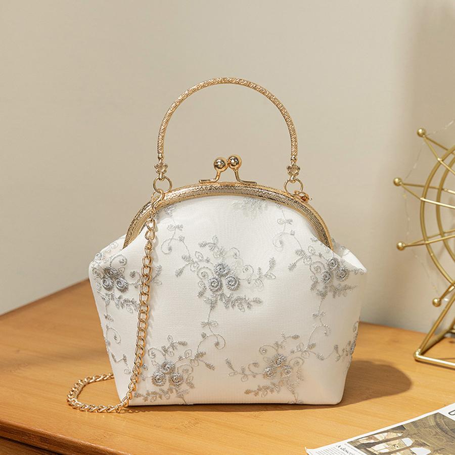Lace Flower Metal Handle Handbag Women Embroidered Shell Clip Crossbody Bag Chinese-style Hanfu Mouth Gold Bag Evening Clutches