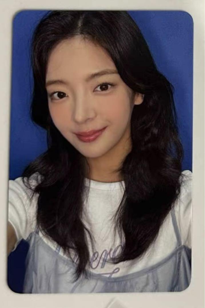 

[USED] itzy rear GWBG makestar autograph session limited edition trading card (85 copies)