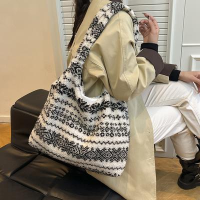 Bolso Tote de Terciopelo Bohemio Hecho a Mano Vintage Bolsos de Hombro de Ganchillo con Materiales Naturales de Moda Bolsos Hobo Espacioso y Chic para el Día a Día