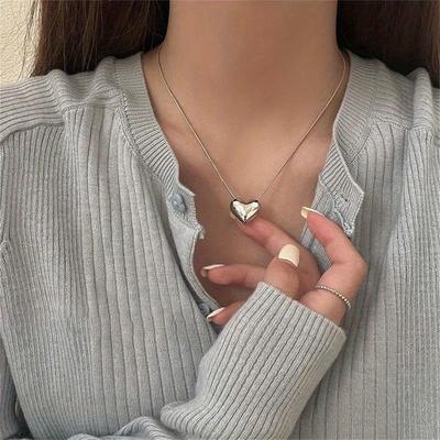 Minimalist Heart-shaped Pendant Necklace Fashionable Clavicle Chain Perfect Female Jewelry For Women Daily Wear