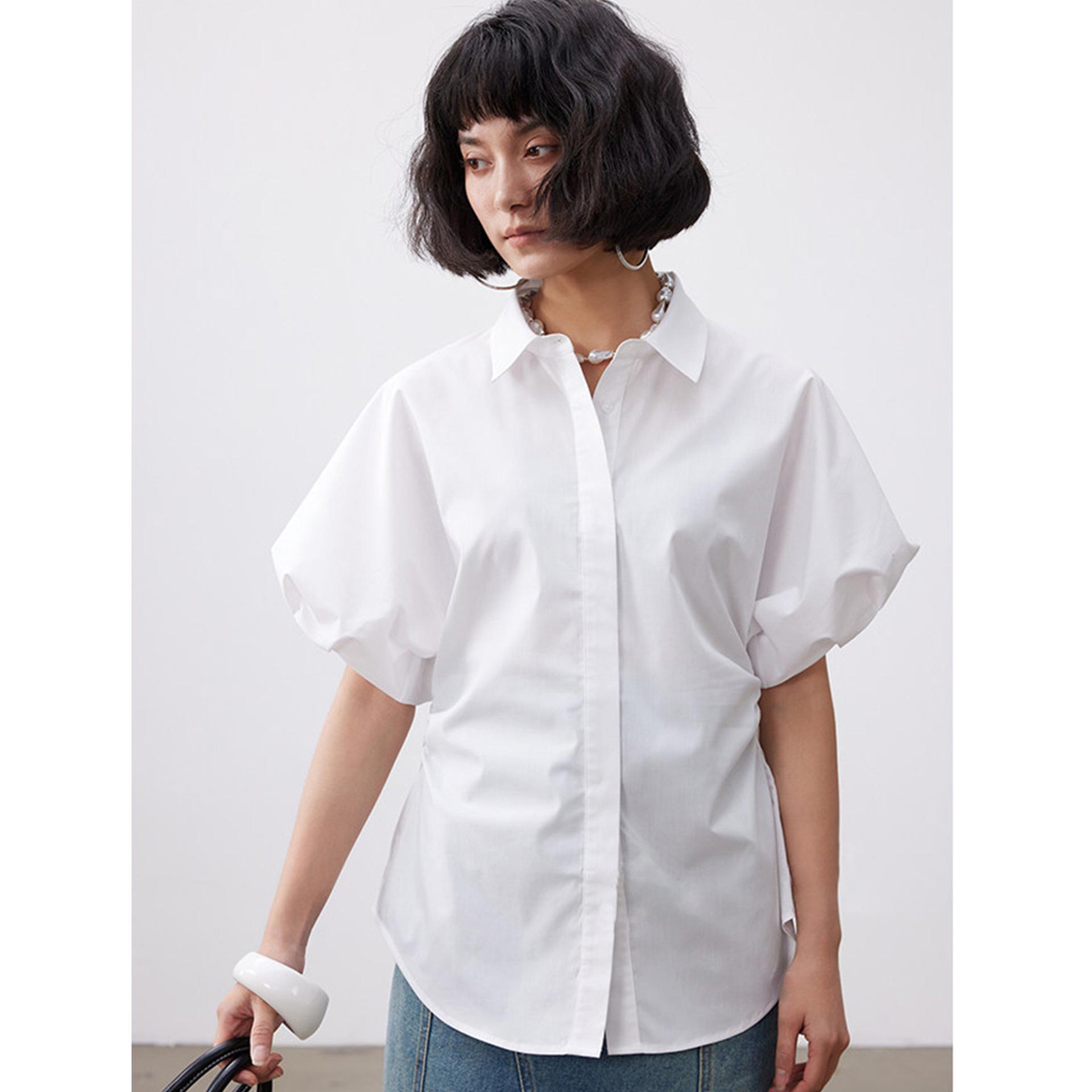 

Toray Original Anti-Wrinkle No-Iron Shirt with Stylish Waist-Cinching Pleated Design Small