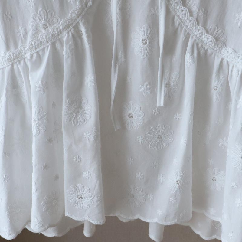 2025 Summer Korean Lace V-Neck Tie-Up Embroidered Short Sleeve Women's Shirt