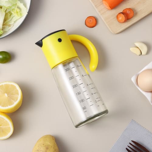 VKCHEF Oil Bottle, Yellow, Drip-Free Glass Bottle, Vinegar Bottle, Dressing Bottle, Soy Sauce Dispenser, One-Hand Oil Dispenser, Oil Pot with Automati