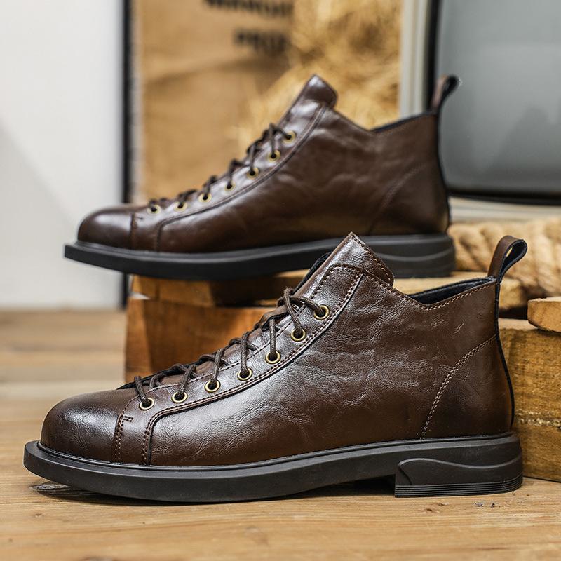 2026 Autumn and Winter British Retro Martin Boots Men's Round Head Lace-up Soft Sole Medium Help Tooling Leather Boots Genuine Leather Short Boots Men