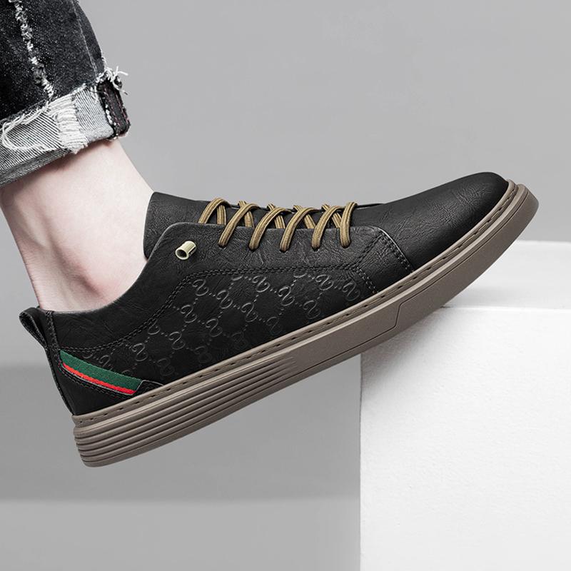 Fashion Trends Leather Men's Oxford Shoes Brogue British Casual Flats Sneakers Wearable Trainers Round Toe Formal Business Shoes