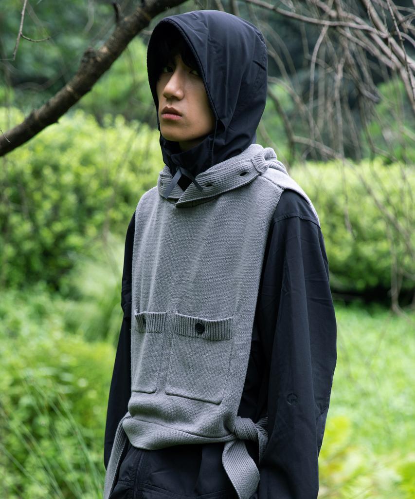 GLACK Gnt013 Balaclava Knit Vest (Gray)