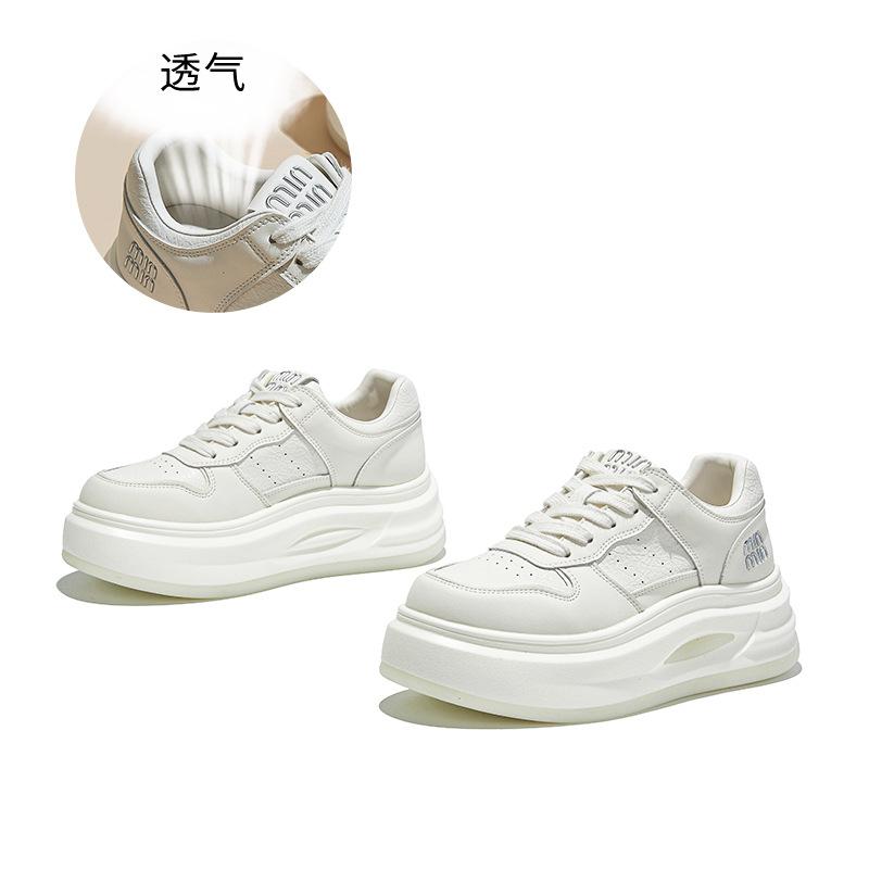 Suction film sole leather women's shoes 2025 autumn new versatile shoes women's casual platform shoes are not tired of feet little white shoes