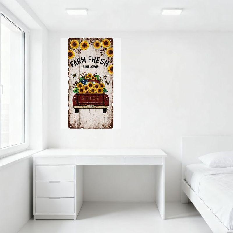Panneau Métallique Vintage 'Farm Fresh Sinflower' avec Fond en Planche de Bois, Tournesols, Camionnette Rouge, Abeilles - Déco Rustique de Ferme