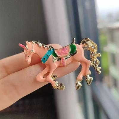 Yousheng 1/3Pcs Broche Pin Vintage Émail Cheval Design Broche Alliage de Zinc Cheval Ornement Noël Costume Accessoire