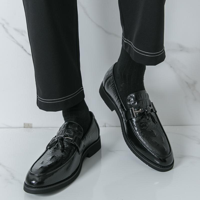 Fashionable Tassel Men's Leather Loafers Branded Business Commuting Leather Shoes High-quality Low Cut Comfortable Casual Shoes