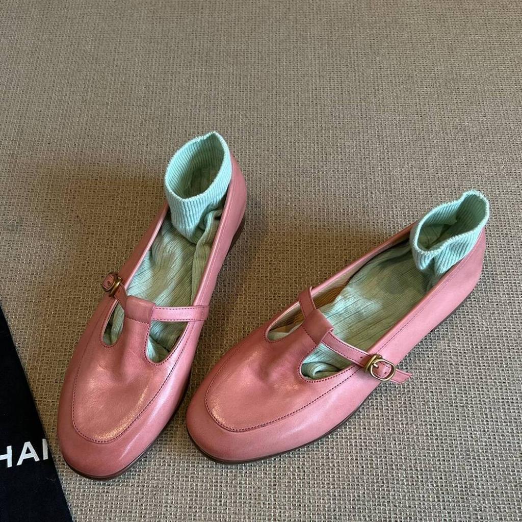 Fashion Flat Bottomed Round Toe Retro Mary Jane Shoes for Women In the Spring of 2025, New Single Kick Shoes, British Loafers