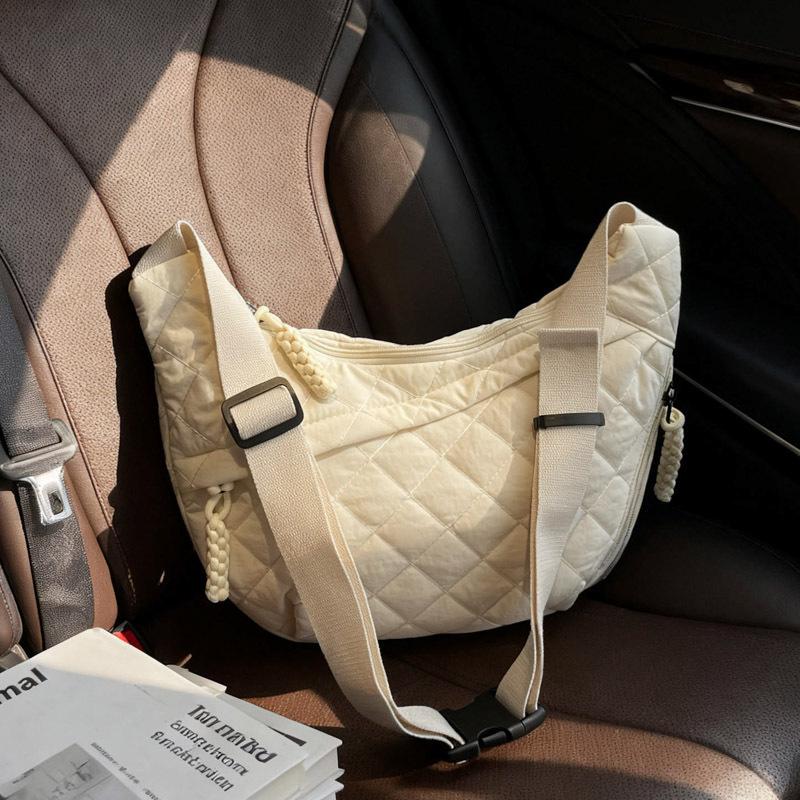 Large Capacity Commuter Shoulder Bag Women's Rhombic Lightweight Crossbody Bag