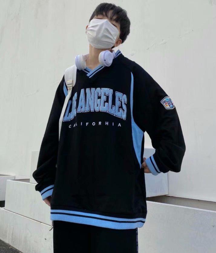 Street Style Trendy Retro Embroidered V-Neck Sweatshirt, Unisex College Style, Long Sleeve, 2021 Spring/Autumn.