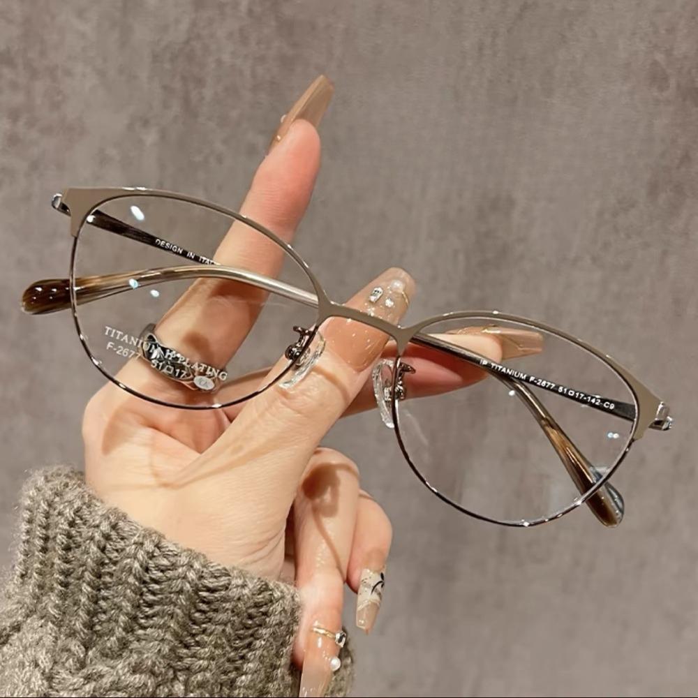 Retro Luxury Metal Frame Reading Glasses Women High-end Fashionable Anti Blue Light Presbyopia Glasses High-definition Lenses