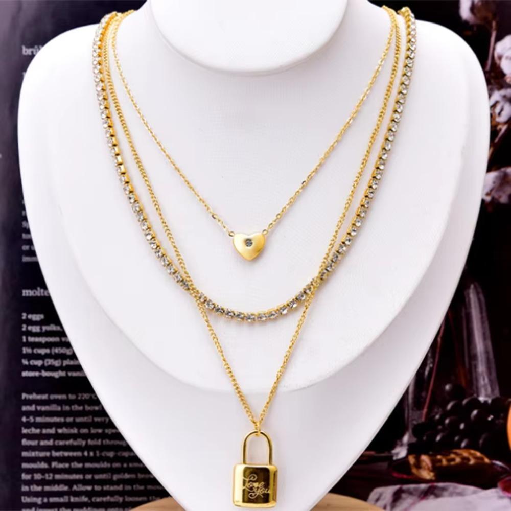 Love Pendant Women Choker Multi-layered Punk Neck Chain Pearl Heart Necklace  Summer