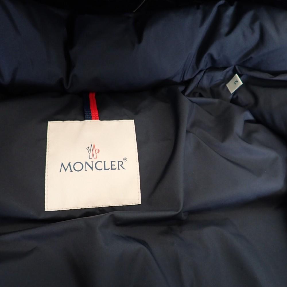 Moncler E20914133785_549SM 2 Pánská péřová bunda Námořnická modř polyester