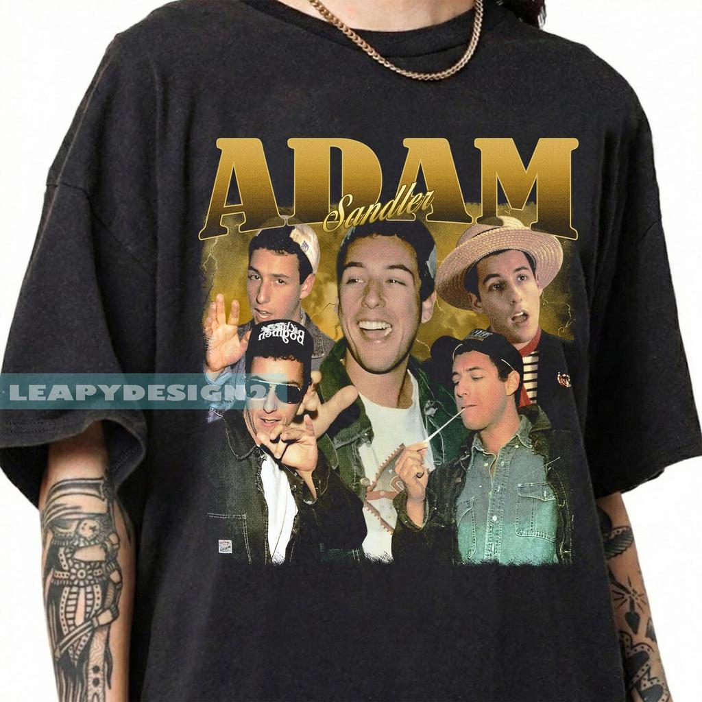 Maglietta Vintage Adam Sandler, T-shirt Grafica Retrò Anni '90 AdamSandler, Maglietta Regalo Divertente per Fan di Film
