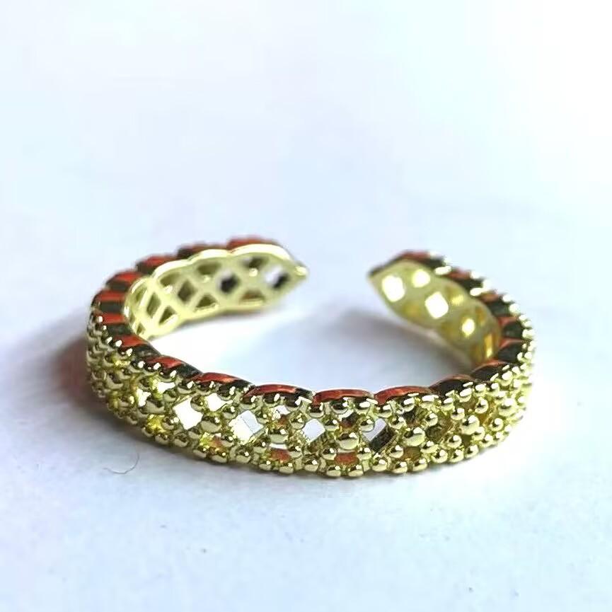 

Богатое цветочное золото кружево полый открытый перстень мода французский тренд нишевый простой перстень легкий роскошный стиль универсальное кольцо