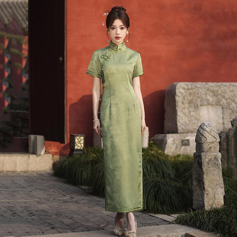 Blue-green new Chinese long cheongsam improved