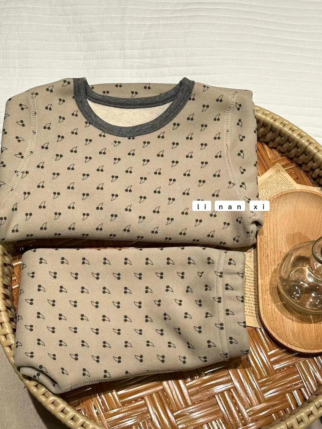 

Детский цельный пижамный комплект с флисовой подкладкой - Теплая принтованная одежда для сна для мальчиков и девочек 130cm