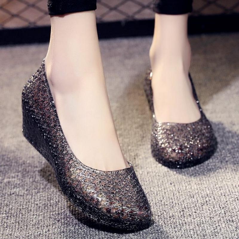 Móda FHANCHU 2025 Nové Měkké PVC Sandály, Klínky Želé Boty, Křišťálové Letní Podpatky, Vykrojené, Kulatá Špička, Zlatá, Stříbrná, Velikost 36-40, Dropship