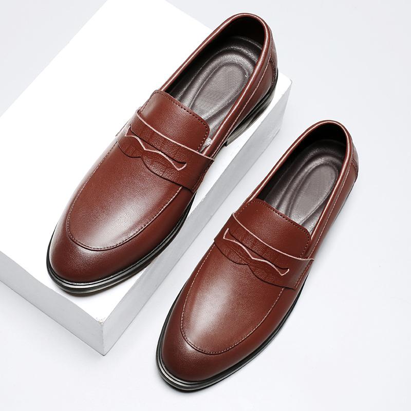 2026New Mens Handmade Casual Leather Office Loafers Fashionable Flat Designer Round Toe Business Shoes Comfy Light Outdoor Shoes