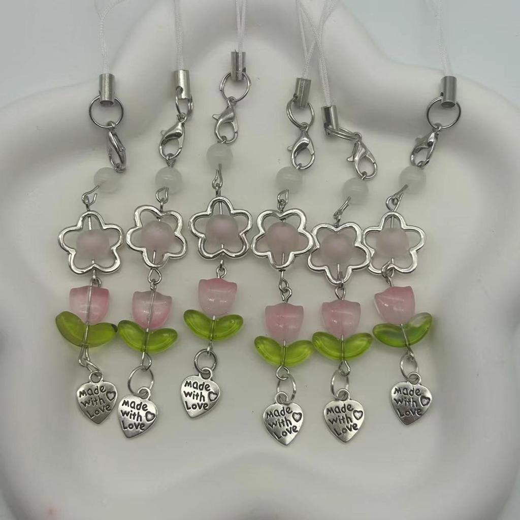 Stylish Beaded Phone Charm Colorful Bead Keychain Accessory Acrylic and Alloy Keyring Pendant Elegant Camera Accessory