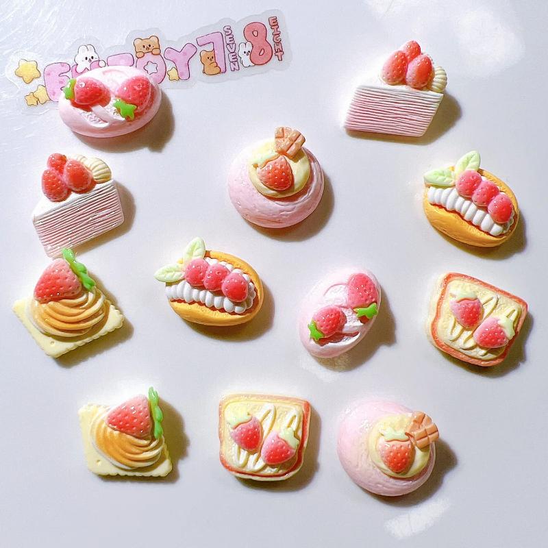 10pcs Petite Creative Strawberry Cake Handmade DIY Cream Resin Small Jewelry Material Workmanship Accessories
