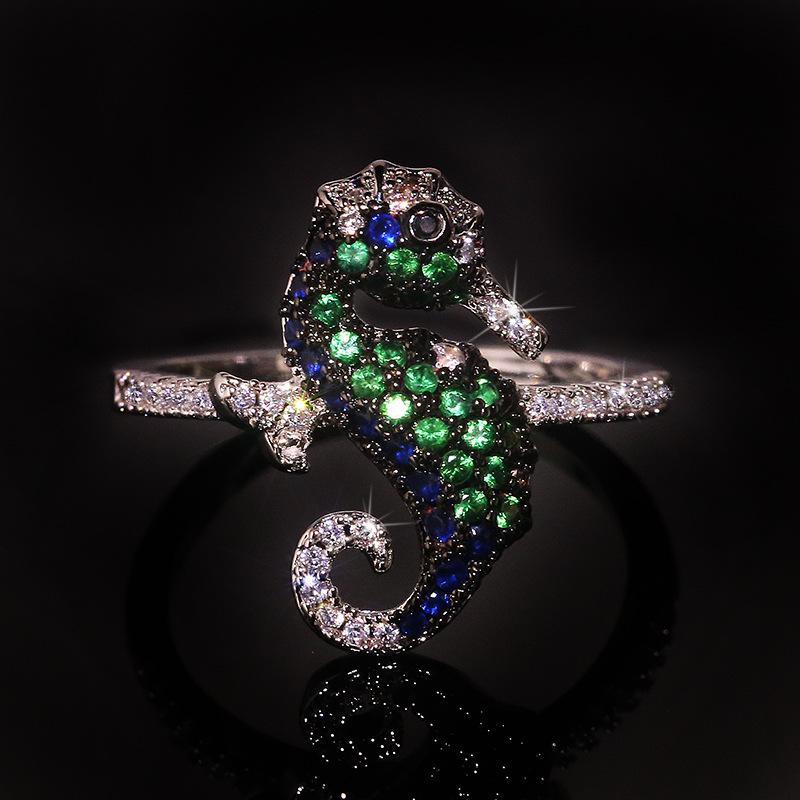 Sterling Silver Color Cute Seahorse Hippocampus Ring with Bling Zircon Stone Wedding Engagement Ring Women Fashion Jewelry