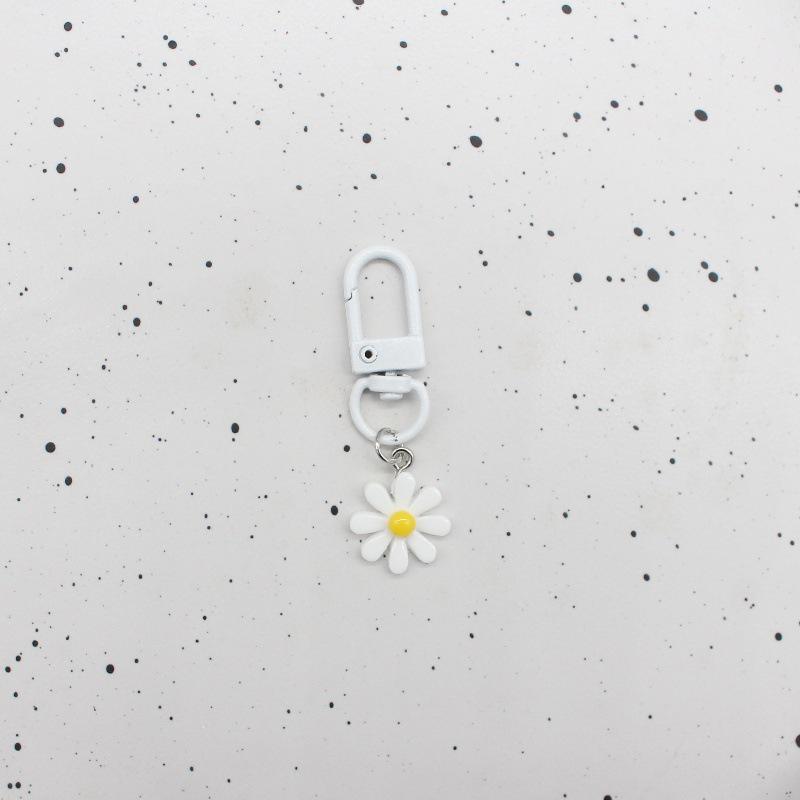 Colorful Daisy Revolving Door Keychain: Cute Heart Bag Charm Pendant