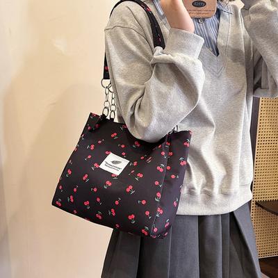 Large Capacity Niche Design Shoulder Bag, New Tote Bag, Portable Women's Bag, Student Shopping Bag.