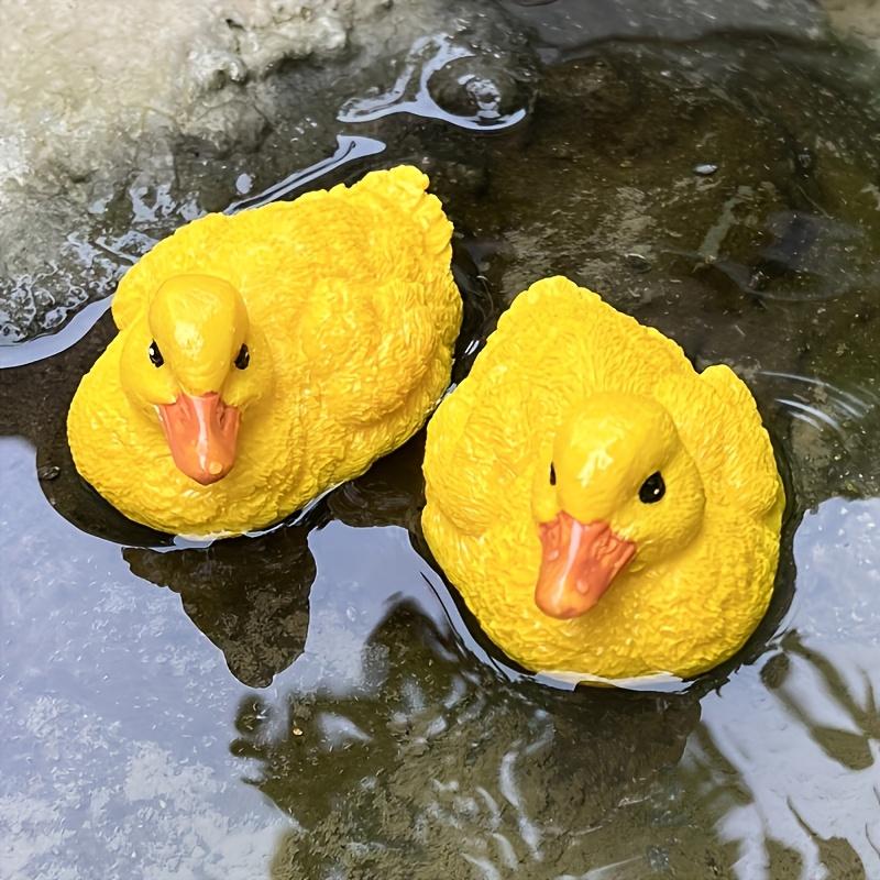 2Pcs Cute Floating Duckling Sculpture Resin Pond Decoration for Fish Tank Fairy Garden